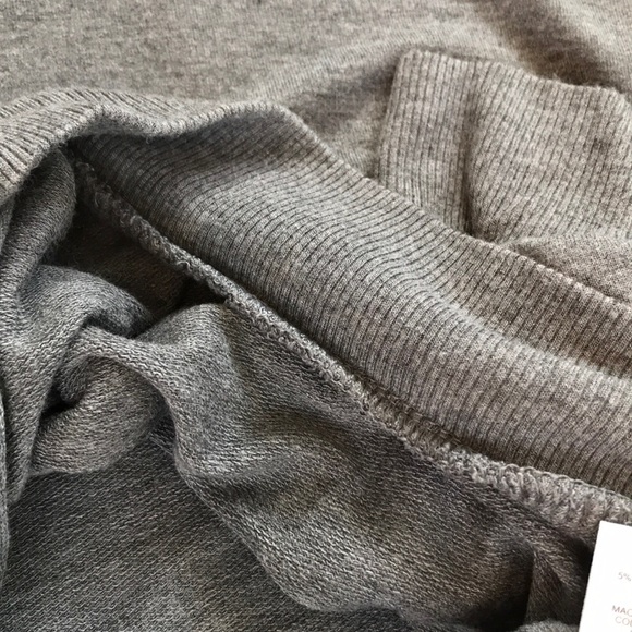 ⭐️⭐️Cold Shoulder Knit Top Express One Eleven Size XS - Picture 11 of 16